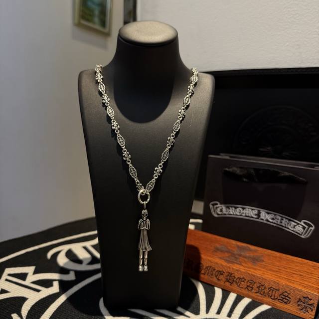 Authentic Store-Quality Chrome Hearts Cross Necklace,Skull Girl Pendant With Uni