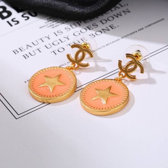 Chanel Vintage Metal Antique Earrings, Minimalist Style, Super Elegant, Chanel D