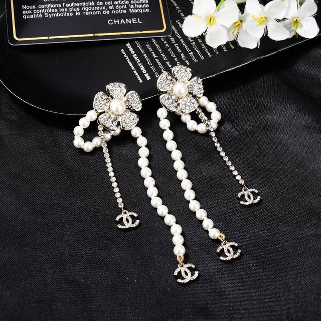 Chanel New Earrings Every Detail Is Meticulously Crafted. This Design Is Absolut