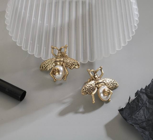 Gucci Official Store Synchronized Bee Earrings. Choose A Few Of Your Favorite Pi