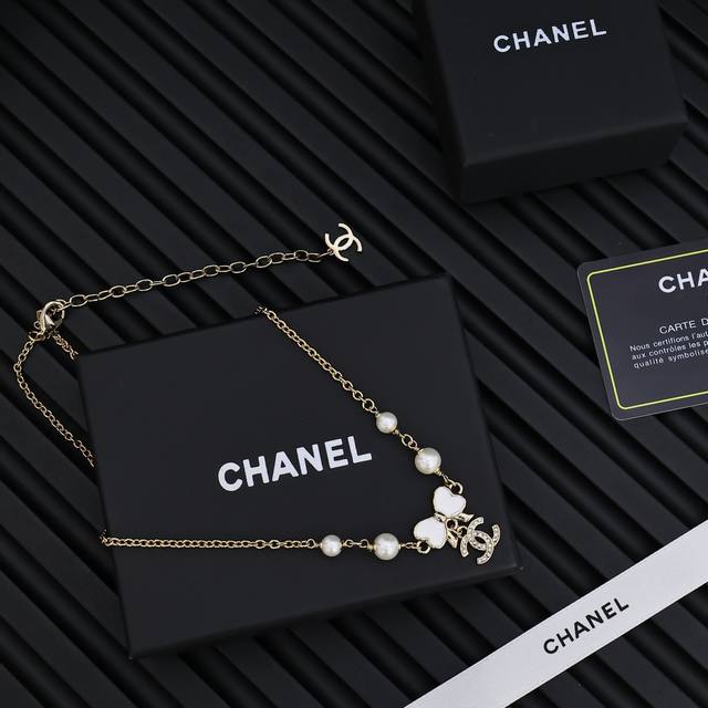 Chanel 25P Enamel Bow Necklace. Full Of Vitality. Sweet~High Wearability. This S