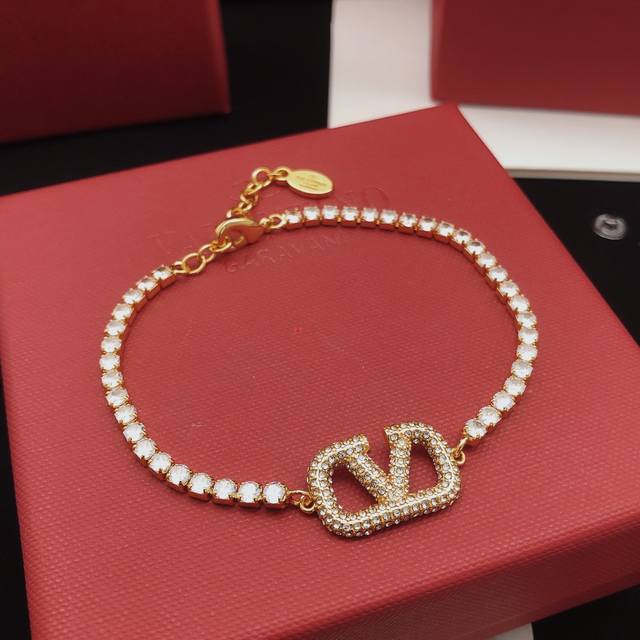 Model Number Vsl0044 Valenti*O's Latest Diamond-Encrusted Bracelet, Consistent Z