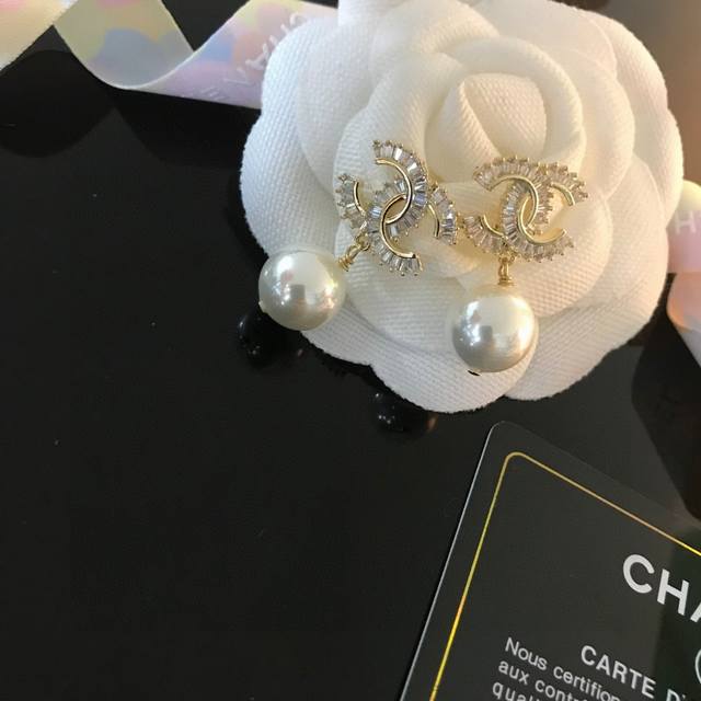Selling Like Hotcakes! Official Chanel Website's Top-Selling Premium Edition Cha