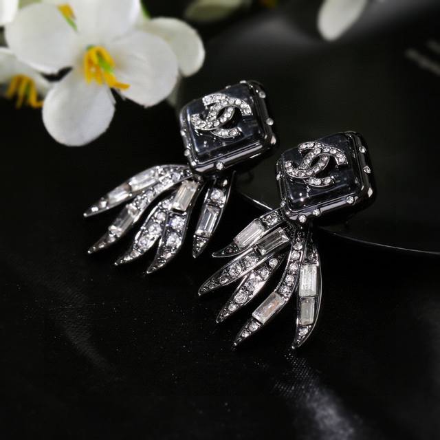 Chanel New Earrings, With The Boutique, Double C Ear Studs, Meticulously Crafted