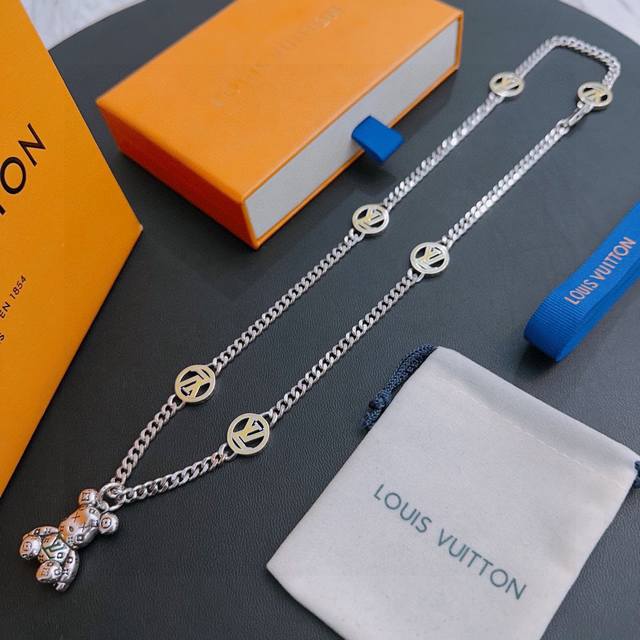 Louis Vuitton Lv Necklace Authentic New Arrival From Official Store, Retro Fashi