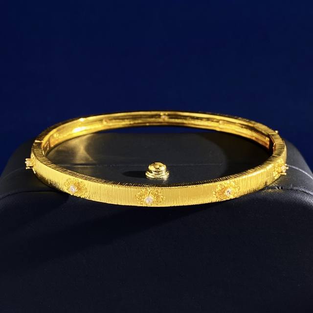 Ready-To-Ship Unbranded Italian Romantic Vintage Bvlgari-Style Diamond-Studded S