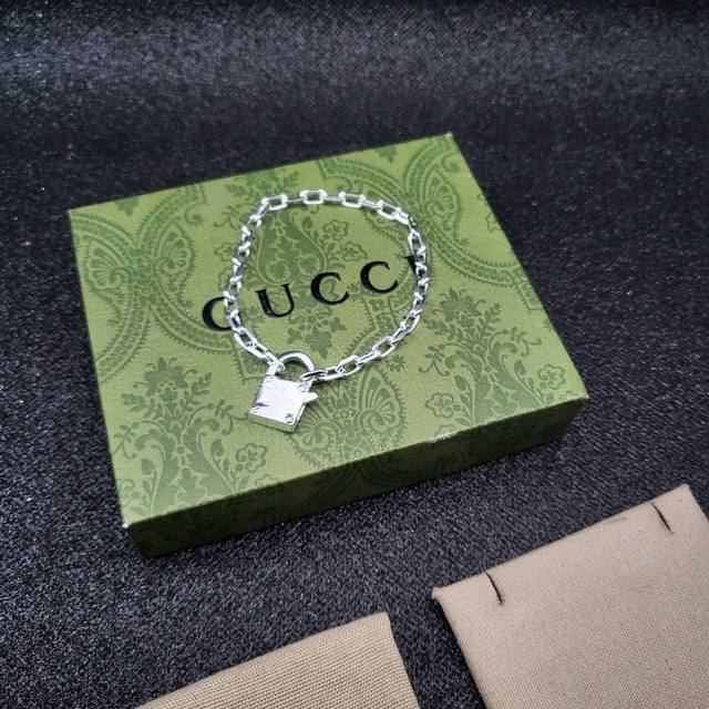 Bestseller From The Boutique. Factory Direct Sales, Authentic Boutique Version.