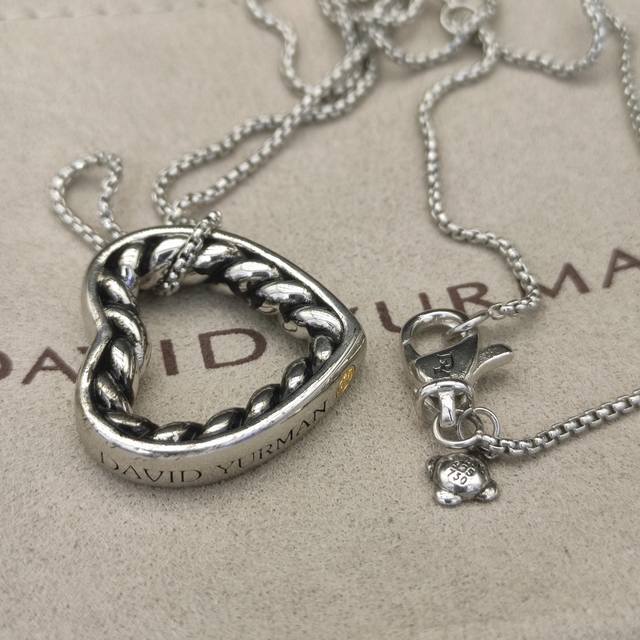 David Yurman Silver Heart-Shaped Necklace. Chain Thickness: 1.5Mm, Length: 45+5C