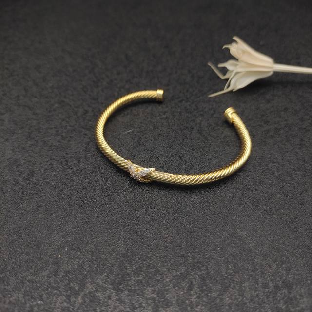 New Arrival. David Yurman 4Mm Gold-Colored Full-Diamond Single X Bracelet. Recom