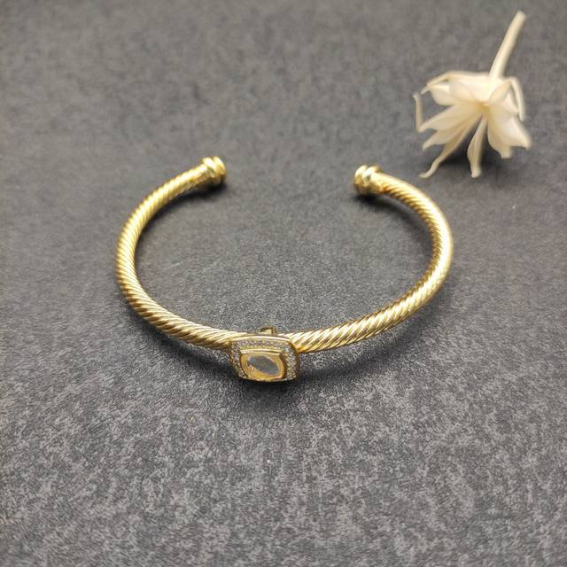 New Arrival. David Yurman 4Mm Gold-Tone Square Diamond Twisted Chain White Diamo