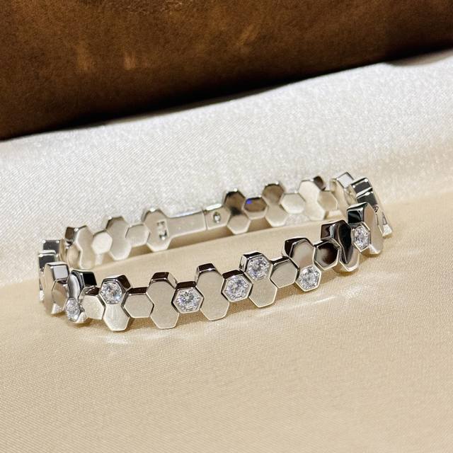 A1326 Paris New Wave Honeycomb Series Bracelet Luxury High-End Customization Ins