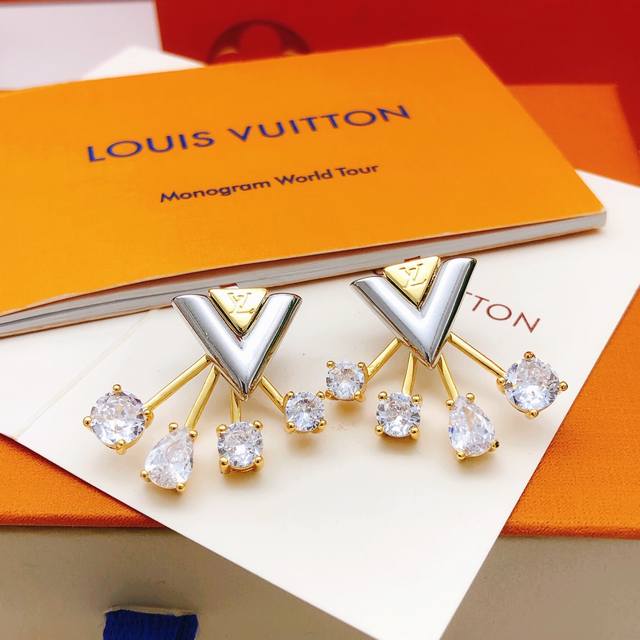 Model No. Led0332 Lv*Latest Seven-Star Diamond Stud Earrings, Zp Brass Material