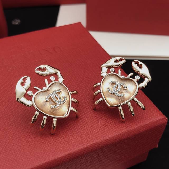 Number Xed0205 Ch*Nel New Crab Earrings, Zp Brass Material