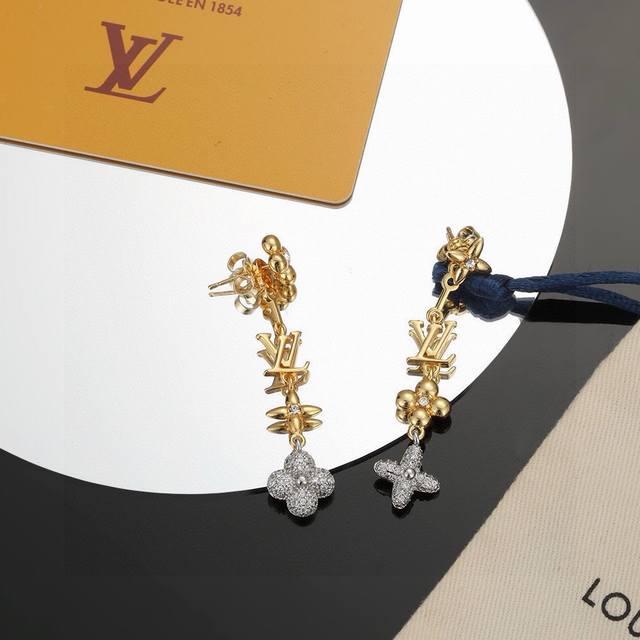 Premium Edition Louis Vuitton Earrings, Crafted With Exquisite Craftsmanship, Fo