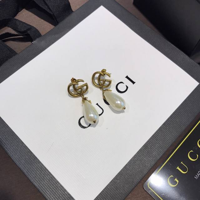 Gucci Pearl Double G Earrings Classic Retro Literary Style Perfectly Complements