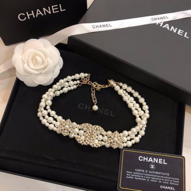 High-End Chanel Choker New Chanel Pearl Necklace. Pearls Evoke An Elegant And No