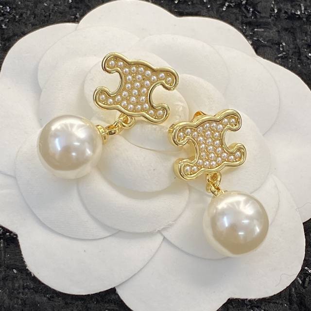 Code E2174 Celine Ear Studs, Hot-Selling New Arrivals, Consistent With Zp Celine
