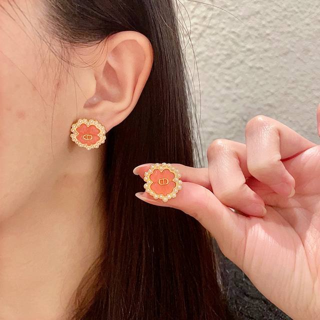 Dior Vintage Earrings Authentic Store Quality, New Arrival, Original Design, Bra