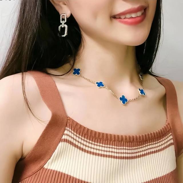 V Gold Material Vca 10-Flower Blue Agate Necklace