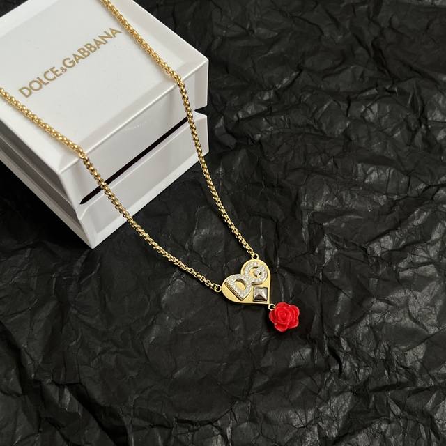 Dolce&Gabbana Dg Letter Runway Necklace, Elegant And Sophisticated, Meticulously