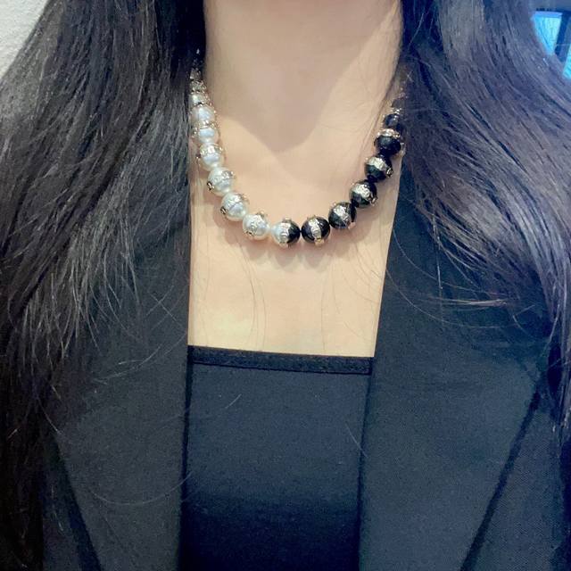 Chanel Pearl Black And White Color-Block Double C Necklace