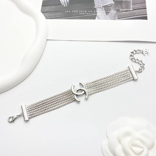 Code H549 0273825 Chanel Bracelet Hot New Arrival Chan 24 Silver Logo Multi-Laye