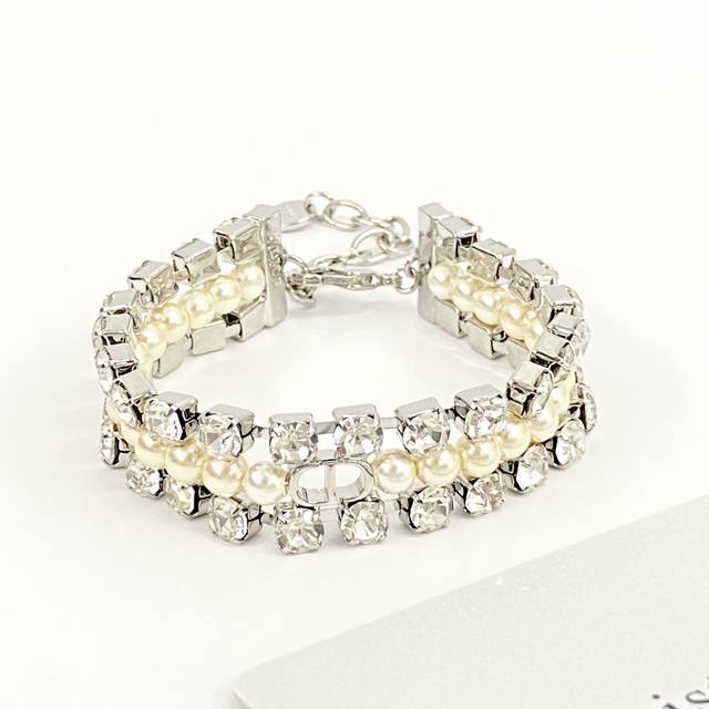 Code H545 0375820 Dior Bracelet Best-Selling New Arrival Dior Multi-Layer Crysta