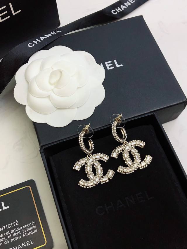 Diamond-Edged Double C Stud Earrings An Ultra-Popular Bestseller!Sold Out As Soo