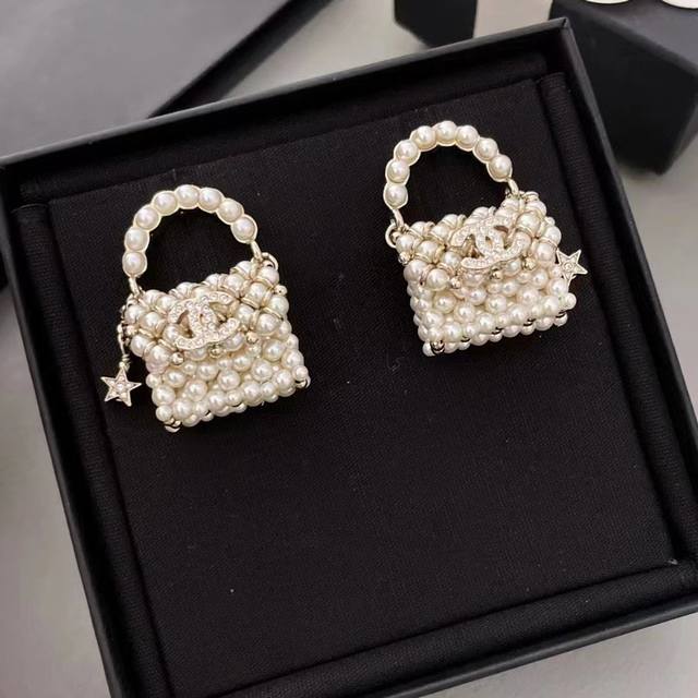 Ch*Nel Latest Heavy-Duty Pearl Bag Earrings, Consistent Z-Batch Brass Material.