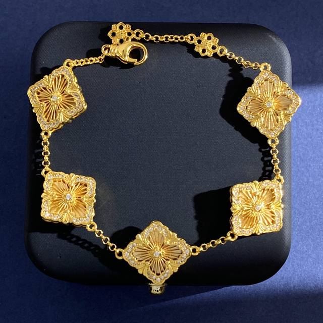 Bc80 Italian High-End Jewelry Brand Buccellati's Retro Palace-Style Diamond-Stud