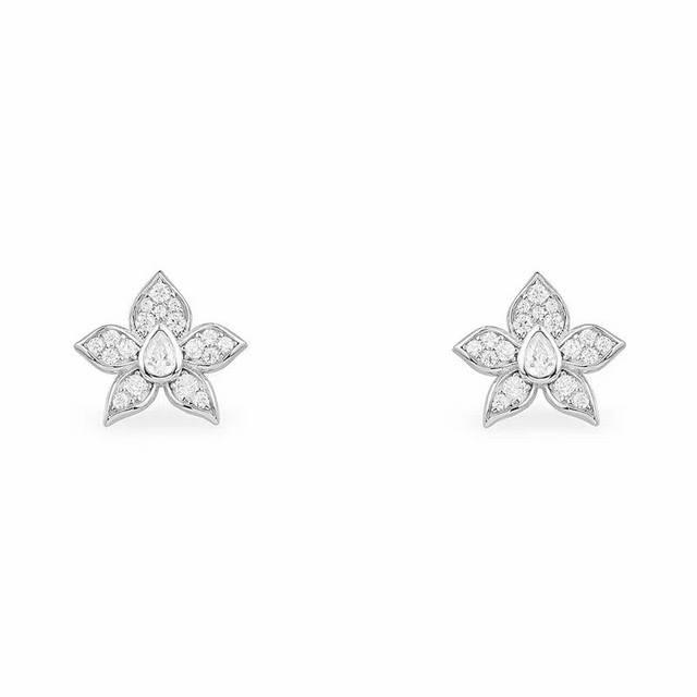 A Batch M Monaco Simple Flower Stud Earrings! A Elegant Design That Blooms With