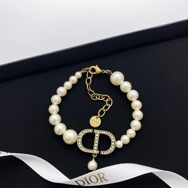 Dior Bracelet Hot New Arrival Dior Vintage-Style Pearl Bracelet With Crystal Acc