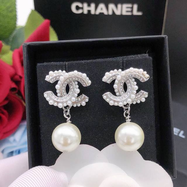 Id Xed0337 Ch*Nel Latest Pink Heart-Shaped Earrings, Z-Batch Brass Material