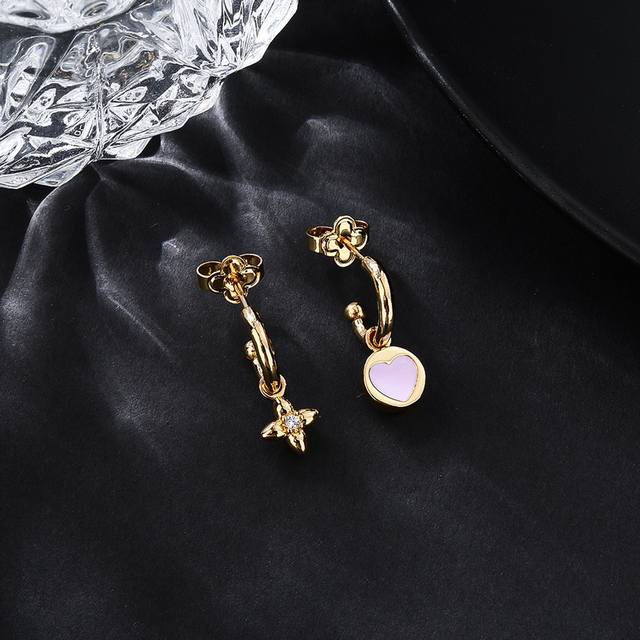 Lv New Louis Vuitton Ear Studs Sweeping The Fashion World, Runway-Inspired Desig