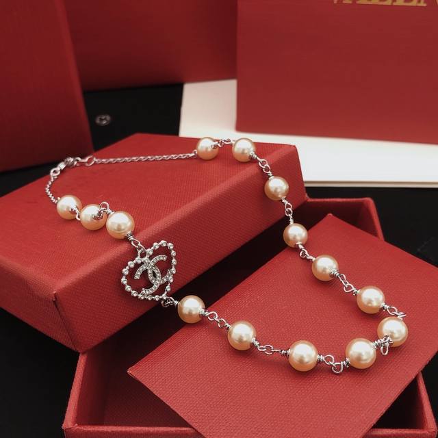 Id Xxl0284 Ch*Nel's Latest Pearl Heart Necklace, Made Of Zp Brass,