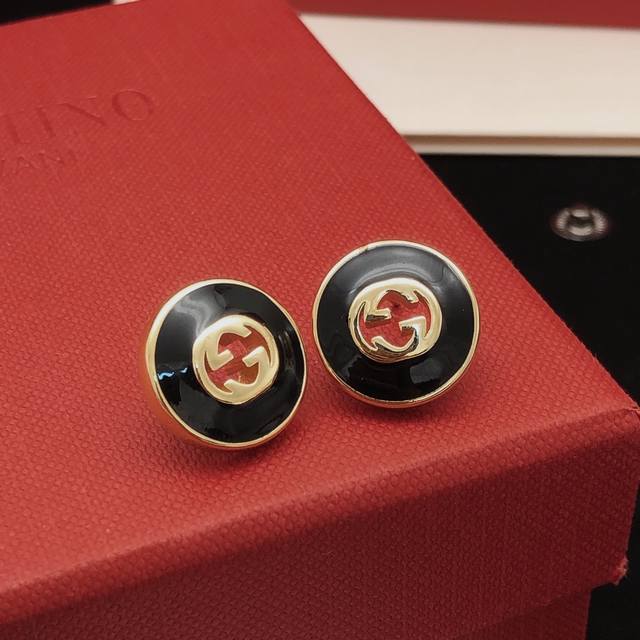 Id Ged0169 Gucc*Latest Round Black Ear Studs, Consistent Zp Brass Material.