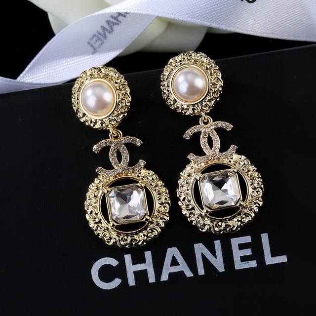 Chanel New Pearl Earrings So Beautiful! New Earrings Must-Have Decorative Access