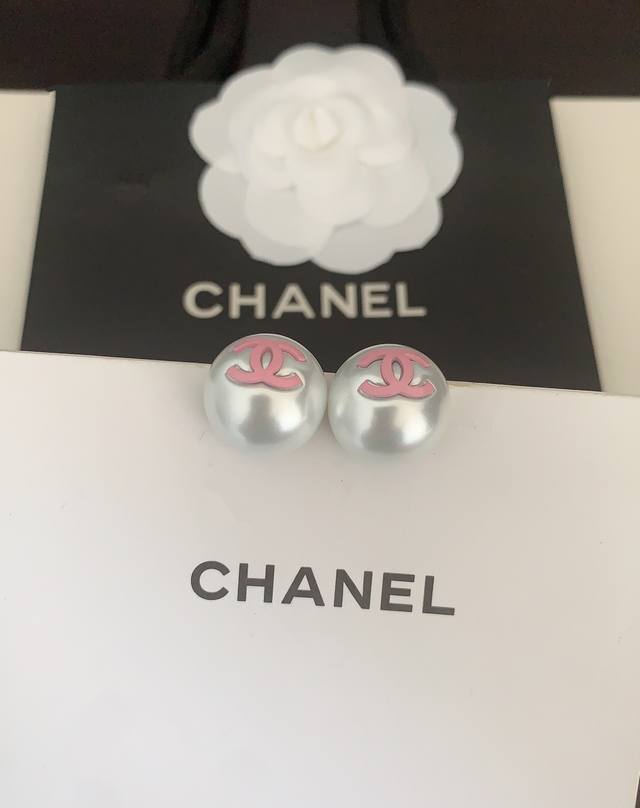 Chanel Latest Black Cc Half-Sphere Ear Studs, Same Material As Zp Brass