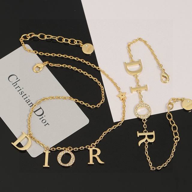Dior Jadior Letter Necklace And Bracelet, Featuring Gold As The Main Color, Ador