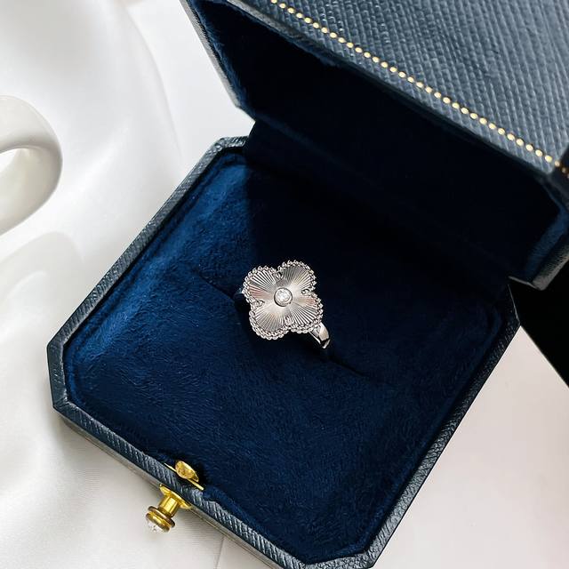 Nothing Is More Worth Recommending Than The Four-Leaf Clover Ring! Ring Sizes Av
