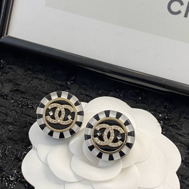 Code E2153 Chanel Ear Studs, Hot-Selling New Arrivals, Consistent With Zp, With