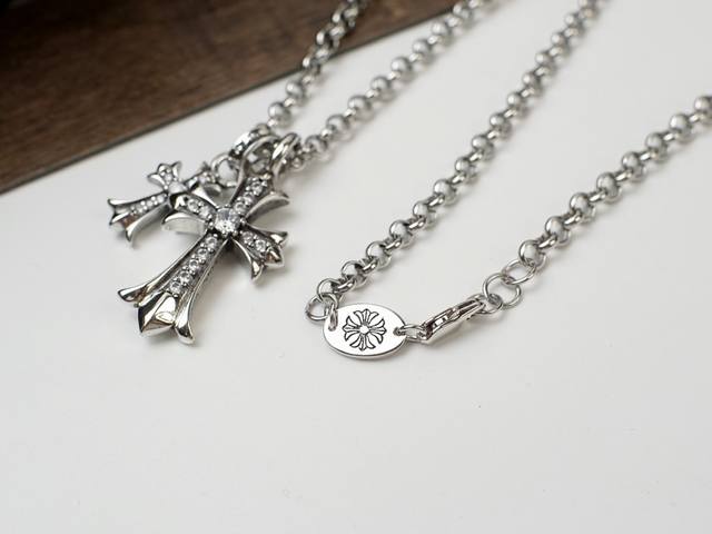 Chrome Hearts Chrome Hearts Diamond-Studded Double Cross Necklace High-End Custo