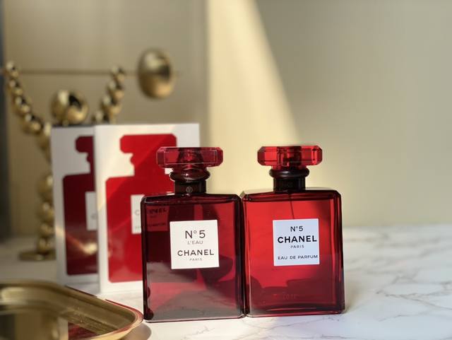 Counter Quality Chanel No. 5 L'eau Red Edition Christmas Limited Edition Must-Ha