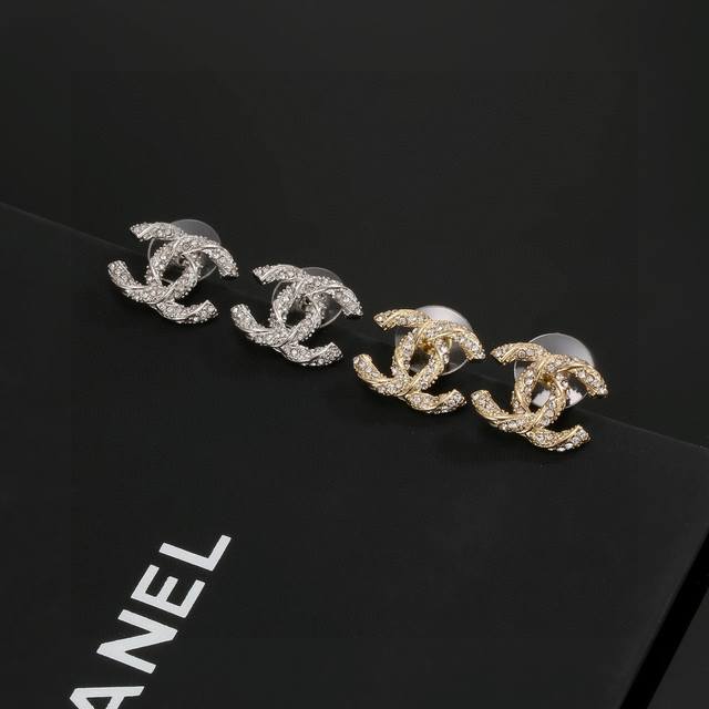 Chanel Classic Ear Studs - The Most Popular Item, The Most Classic Design, No Eq