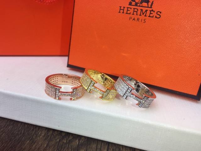 Herm S Store Synchronized Release: H-Grade Full Diamond Classic Ring, Original Q