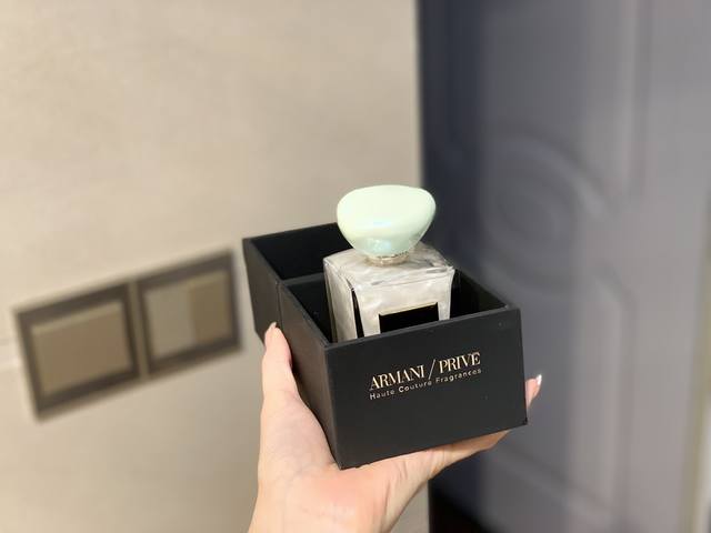 Counter Quality Armani Jade Dragon Sand Limited Edition. The Stunning Design Cat