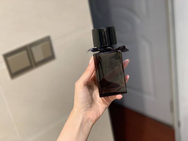 Counter Quality My Burberry Indigo Blue Perfume. A Premium Woody Fragrance With