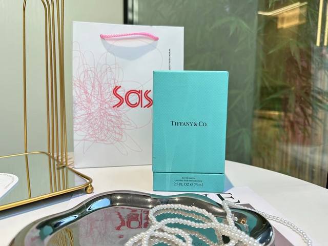 Counter Quality Tiffany Diamond Perfume: A Girly Scent That Will Captivate Your