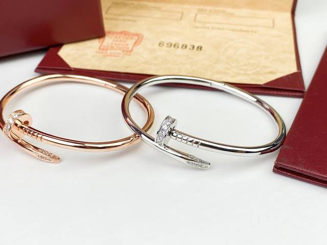 Cartier Head And Tail Diamond-Studded Nail Bracelet Juste Un Clou Series Unique