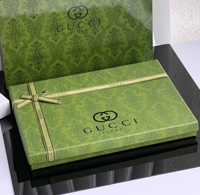 Counter Quality Gucci Family Q Perfume Gift Set A Single Gift Set Includes The E
